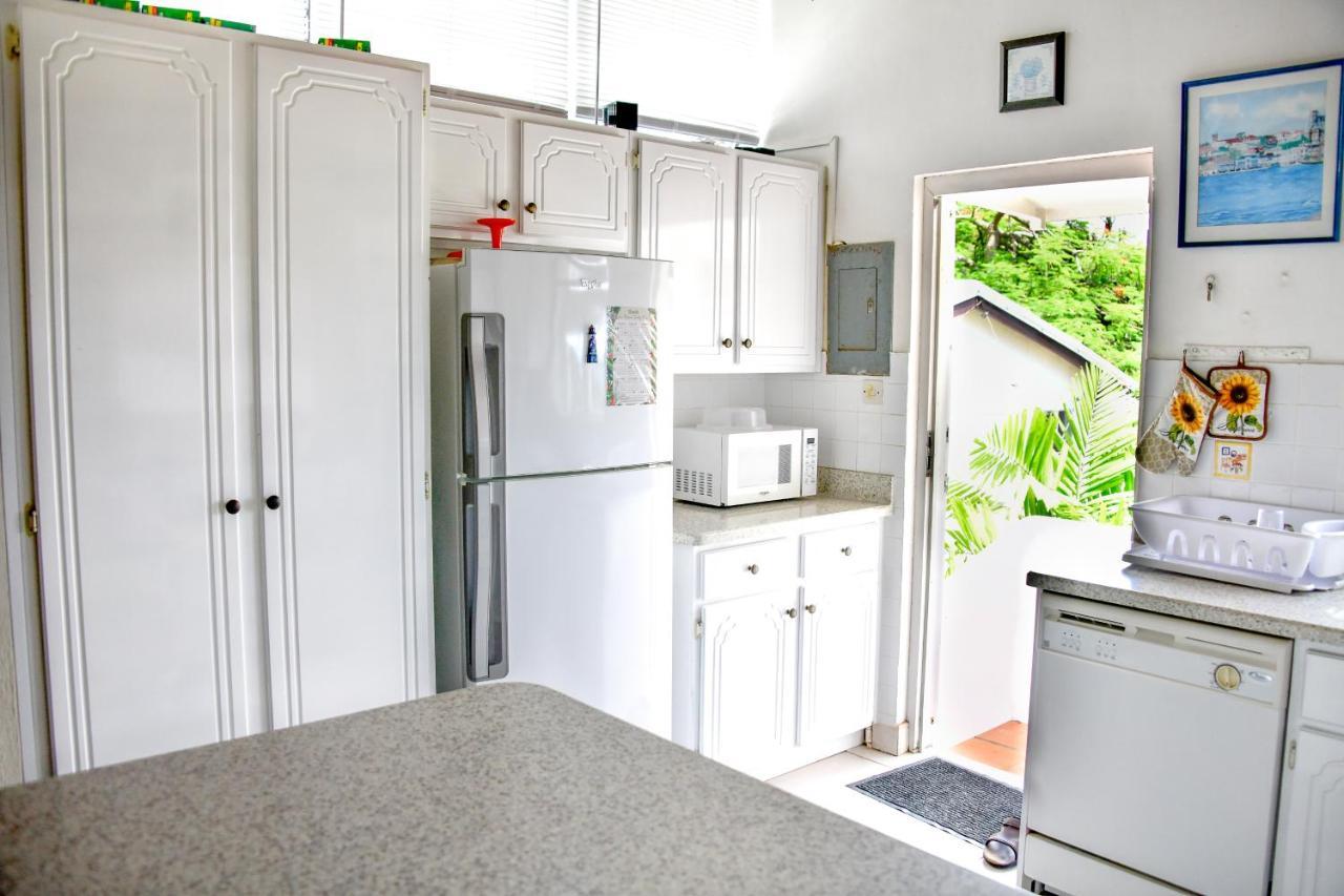 Morris Apartments Сейнт Джеймс Екстериор снимка
